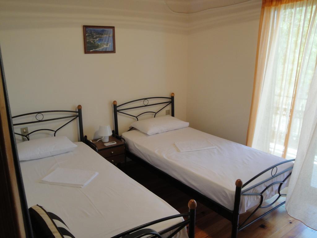 Paschos Rooms Sívota Pokój zdjęcie